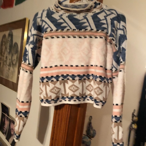 Sweater - Picture 9 of 11